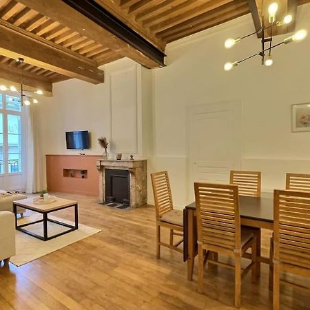 "Boheme Chic" De Miss K Apartment Macon Bagian luar foto